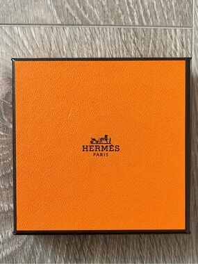 Hermes Box (BB86)